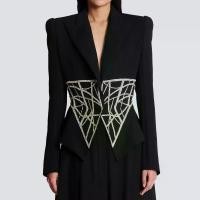 ราคา เสื้อแจ็คเก็ตเบลเซอร์ผู้หญิง คอลเลคชั่นฤดูใบไม้ผลิและฤดูใบไม้ร่วงปี 2025 แฟชั่นใหม่ ประดับด้วยพลอยเทียมและลูกปัดหนัก เอวกระชับสัดส่วน คุณภาพระดับไฮเอนด์ (1732307339124771473)