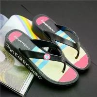 ราคา รองเท้าแตะส้นสูง Beauty Bridge สำหรับผู้หญิง สไตล์ฤดูร้อน ทรงหลวม พื้นหนา ดีไซน์เรียบง่าย กันลื่น น้ำหนักเบา วัสดุโฟม เพิ่มความสูง เหมาะสำหรับใช้ชายหาด 2023 (1731460753966270297)