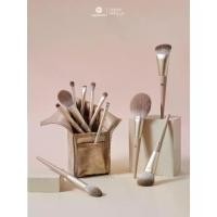 ราคา [COD] SUPERMOM l Warm and Gray brush set (ชุดแปรงแต่งหน้า ขนสังเคราะห์ เกรดพรีเมี่ยม จำนวน 11 ด้าม พร้อมกระเป๋าแบบตั้งได้) (1731361623217374475)