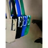 ราคา ELLE HOMME BAG กระเป๋าผ้า Puffy Bag Marshmollow Collection ใบใหญ่ รุ่น H8H011 (1731191147758716128)