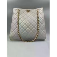 ราคา (Second-hand) กระเป๋า Chanel Tote Bag Classic CC turn lock (1731083116497832958)