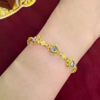 ราคา ส่งฟรี สร้อยข้อมือเพชรซีกดอกไม้ล้อมชั้นเดียว(ทอง) เครื่องประดับไทย พูนทรัพย์ งานปราณีต งดงาม มีใบรับประกัน HD173H000 (1729717093070048210)