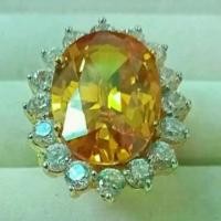 ราคา แหวนบุษราคัมล้อมเพชร พลอยสังเคราะห์ (1729701204612582211)