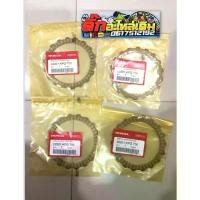 ราคา แผ่นครัชเวฟ125S/R/รุ่นไฟเลี้ยวบังลมแท้ศูนย์ 22201-KPG-T00 =4 แผ่นครัช ขาตั้ง ปรับ สูง ต่ํา ได้ ลิฟ อะไหล่ แต่ง ฝาครอบ ใบ พัด scoopy (1732497555160270217)