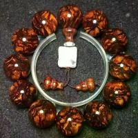 ราคา สร้อยข้อมือ Huanghuali ทุกเพศ, วัสดุเก่า, คุณภาพน้ำจืด, การออกแบบใบหน้าหลุมศพ / ตาตรงข้าม / เม็ดบัฟเฟอร์, ลูกปัด 2.0 มม., ลูกประคำ 108 เม็ด, ทำจากไม้ Wenwan (1732636593527227667)