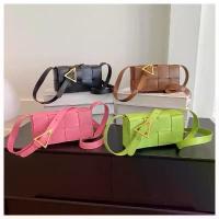 ราคา สินค้าพร้อมส่ง กระเป๋าสาน สไตล์เกาหลี กระเป๋าหิ้วมีซิปน่ารักๆ หนัง วัว แท้ สตางค์ fennec โตโตโร่ labella ของ cicelle แจกัน teddyhouse mut ทรง หมอน แบรนด์ (1732007271766853843)