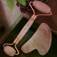 ราคา ลูกกลิ้งนวดหยกควอตซ์สีชมพู, แท่งนวดหน้า Gua Sha, หยกใบหน้า Gua Sha, ขายตรงจากโรงงาน, เหมาะสำหรับนวดหน้า, สีชมพู บัว นวดหน้า (1732323638181923483)
