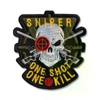 ราคา PakLak : อาร์มตีนตุ๊กแก patch ตีนตุ๊กแก ตัวติดเสื้อ ลาย SNIPER ONE SHOT หัวกะโหลก ปักขาวเหลืองเขียวเทาบนผ้าโพลีสีดํา Size 8*7.5cm (1729933571168438643)