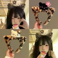 ราคา ที่คาดผมตุ๊กตาการ์ตูน ดีไซน์คิตตี้น่ารัก ที่คาดผมลายการ์ตูนแพนด้า หวีจับ พร้อมรายละเอียด Hello Kitty เหมาะสำหรับผู้หญิงและสาวน้อย เชอร์รี่ พิม รี่ พาย มัด ผม (1732434486793242041)