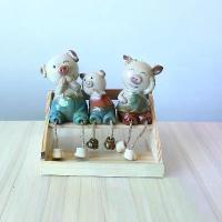 ราคา ของแต่งบ้าน ตกแต่งบ้าน แต่งสวน ตุ๊กตาเซรามิค รุ่นหมูห้อยขา 3 ตัว มินิมอล น่ารัก ตุ๊กตาหมู หมู3ตัว (1730469784208247333)