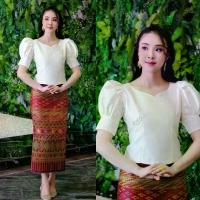 ราคา ชุดผ้าไหมบาบี้ แขนตุ๊กตา(เสื้อ+ผ้าถุงป้าย) ผู้หญิง Clothing ชุดออกงาน ชุดผู้หญิงสําเร็จรูป ชุดไทย ชุด Women Girl (1729583454240541011)