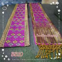 ราคา สไบสวยๆ ราคาผืนละ 139฿เท่านั้น ขนาด กว้าง 13-14 cm. ยาว 2 เมตร สวยทุกลาย ขนาดกว้าง13- 14 ซ.ม. ยาว 2 ม. เเบบมีชายผ้าระบายเล็กหรือชายลูกปัด ราคาผืนละ 139฿.- เท่านั้น #สไบลาว #ผ (1729594719559191324)
