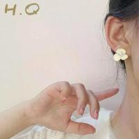 ราคา H.Q Jewelry ต่างหูดอกไม้สีขาว ต่างหูสแตนเลสแท้ ต่างหู เครื่องประดับผู้หญิง เครื่องประดับแฟชั่น ต่างหูไม่ลอกไม่ดํา ต่างหูผู้หญิงเท่ๆ จิวต่างหู (1730090696949008745)