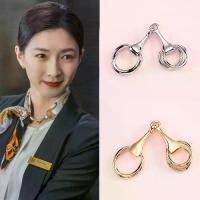 ราคา เครื่องประดับผู้หญิง, แฟชั่น, หัวเข็มขัดผ้าพันคอ, หัวเข็มขัดผ้าพันคอ, คลิปผ้าพันคอ, แหวนชาแนล, ทรงสี่เหลี่ยมและกลม, วัสดุโลหะ (1732666231234791350)