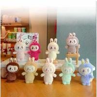 ราคา 2024พวงกุญแจลาบูบู้ตุ๊กตา สินค้าดี พู่กัน สีไม้ (1731284748648941758)