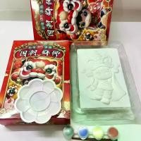 ราคา ตุ๊กตาปูนปลาสเตอร์ ระบายสี มีตุ๊กตาปูนปั้น1ตัว+สี+พู่กัน+ถาดสีน้ํา (1731864605491234880)