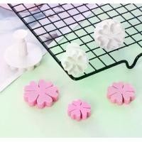 ราคา พิมพ์กดคุกกี้ พิมพ์กดฟองดอง พิมพ์กดทาร์ต ลายดอกไม้หัวใจ 3ขนาด พร้อมด้ามกด (1729626181480909139)