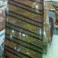 ราคา ผ้าไหมไทยลายน้ำไหล ผ้าไหมไทย (1732653464782144949)