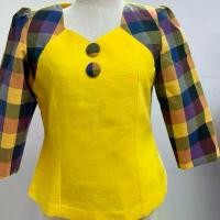 ราคา เสื้อสีเหลืองแต่งลายผ้าขาวม้าสุภาพสตรี ผ้าไหมไทย ณัฏฐณิชา (1731982190521519031)