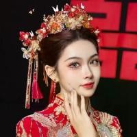 ราคา ชุดแต่งงาน สไตล์จีน ประณีต ลายดอกไม้สีแดง มงกุฏ หมวก เหมาะสำหรับเจ้าสาว งานแต่งงาน ชุดทางการ สามารถใช้สำหรับแต่งหน้าและถ่ายภาพ มาพร้อมเครื่องประดับ (1732567669637350960)