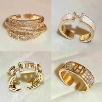 ราคา แหวนหมั้น แหวนแต่งงาน ทอง 18K ปรับขนาดได้ ประดับมุกและคริสตัล เครื่องประดับสตรีสไตล์เกาหลี ทันสมัย (1731735480994727153)