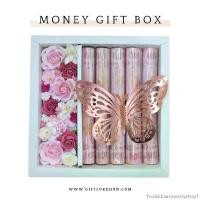 ราคา YaokaibianJewelryshop1 *พร้อมส่ง* กล่องของขวัญสำหรับใส่ธนบัตร ตกแต่งดอกไม้ ริบบิ้น วันแม่ ของขวัญใส่เงิน (ไม่รวมธนบัตร) สินค้าแนะนำ (1732300365583583643)