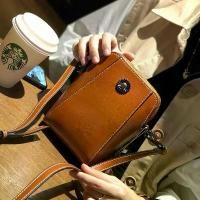 ราคา กระเป๋าสะพายข้างใบเล็ก, หนังวัว, สำหรับผู้หญิง, มาใหม่, กระเป๋าสะพายข้าง, หนังแท้, อเนกประสงค์, แฟชั่น, กระเป๋าโทรศัพท์, หนัง PU ช่อง, ผ้าใบ, ธรรมดา, ดอกไม้, ลายทาง, ลายจุด, ดำ, น้ำตาล, สีกรมท่า (1729