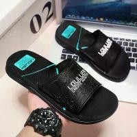 ราคา รองเท้าแตะกันลื่นผู้ชาย อินเทรนด์ เหมาะสำหรับกิจกรรมกลางแจ้ง เช่น บ้าน ห้องน้ำ และอาบน้ำ ฤดูร้อนใหม่ ปี 2025 หนัง ซ้อม รองเท้า รองเท้า แตะ mlb รองเท้า สกรีนลาย รองเท้า แตะ (1731337732290938864)