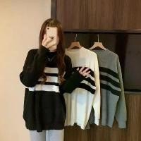 ราคา Vogue1 ~พร้อมส่ง~ "37011" ​​เสื้อสเวตเตอร์​แขน​ยาว​ไหมพรม ลายทางใส่สบายหนากำลังดี (1729577799299729682)
