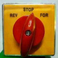 ราคา สวิตช์ กลับทางหมุน มอเตอร์ 3 เฟส T-16EXF64D-3 (1730668859679672664)