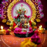 ราคา พระแม่ลักษมี พระลักษมี พระแม่รัศมี องค์บูชาพระลักษมี 12x20 ซม พระนารายณ์ พระแม่รัศมี ตั้งบูชา เสริมบารมี ขจัดสิ่ง บล็อกบัสเตอร์ เครื่อง มรดก ไทย เหรียญ ปล่อย แท้ ต้นโสน วัต (1731517066850239491)