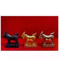 ราคา ชุดกรรมการ 3 เหรียญ แพะหล่อ หลวงปู่หมุน วัดบ้านจาน #หลวงปู่ศิลาเมตตาปลุกเสก วาระที่ 2 เนื้อชุบนิเกิ้ล ชุบทอง ชุบแบลค งานสวยๆเลยครับ (1731058864475376149)