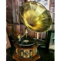 ราคา เครื่องเล่นแผ่นเสียง Vintage วินเทจ คลาสสิค เครื่องเล่นแผ่นเสียงปากแตร เครื่องเล่นแผ่นเสียงวินเทจ เครื่องเล่นปากแตร ทรงคลาสสิค (1729417713800023038)