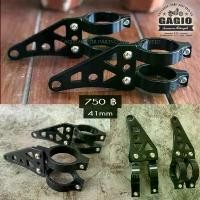 ราคา ยึดรูปแบบเดียวกัน หูช้าง ขาจับไฟหน้า CNC ฉลุ จับแกนโช๊คขนาด 41 มม เหมาะสำหรับมอเตอร์ไซค์สไตล์ คัสต้อม วินเทจ คลาสสิค คาเฟ่ เรโทร บอบเบอ... (1732508144067642867)