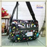 ราคา กระเป๋าสะพายกันน้ำ รุ่น CW-8561 ขนาด 10 นิ้ว ยี่ห้อ ChaLitawu หนัง PVC กันน้ำ #กระเป๋าสะพาย วินเทจ ยาง (1732719440678323744)