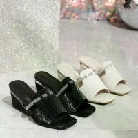 ราคา รองเท้าฟุตบอล รองเท้าคัทชู รองเท้ายาง 2025 ใส่สบาย รองเท้าหัวโต ผู้หญิง รองเท้าสลิปออน หนัง น่ารักๆ วินเทจ เสริมส้น รองเท้าเปิดส้น รองเท้าส้นสูง รองเท้าเสริมส้น รองเท้าแฟชั่น ที่ (1732214098846975257)