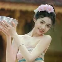 ราคา [[ไม่อนุญาตให้นำรูปไปใช้]] หวีสับดอกคูณ หวีสับดอกไม้นางรำ ฟ้อนรำ หวีดอกไม้ประดับผม หวี ขน หมู ป่า แท้ หวี ผม (1732255985601316058)