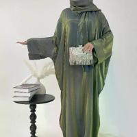 ราคา ชุดเสื้อคลุม สไตล์มุสลิม แขนพัฟ ผิวมัน เรียบง่ายและสง่างาม เสื้อผ้าผู้หญิง เงางาม เหมาะสำหรับฤดูร้อน ชุด รายอ สีกรม เสื้อรายอฮัจญ์ ผู้หญิง ชุดเซ็ตกระโปรง ผ้าสลาฟ เสื้อ+กระโปรง ชุด รายอ สีชมพู (1731690