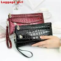 ราคา กระเป๋าถือ PU ผิวมัน สไตล์เรโทร สำหรับผู้หญิง ลำลอง สามารถใส่ด้านนอกได้ กระเป๋าสตางค์ใบยาว ความจุมาก ปิดซิป กระเป๋าโทรศัพท์มือถือ กระเป๋าสตางค์สองชั้นผู้หญิง (1731431447856907603)