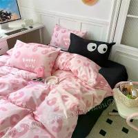 ราคา ผ้าปูที่นอน 6 ฟุต ชุดผ้าปูเตียงสีชมพู ชุดเครื่องนอนครบเซ็ต.ผ้าปูที่นอน+ปลอกผ้านวม+ปลอกหมอน 3.5 ฟุต/5 ฟุต/6 ฟุต/7 ฟุต (1732697677012960351)