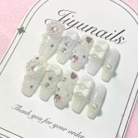 ราคา [พร้อมส่ง] [ พร้อมส่ง ] เล็บปลอม เล็บปลอมสไตล์เจ้าหญิง ( เปลี่ยนสีพื้นได้ ) (1732172792821483087)