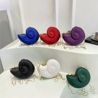 ราคา กระเป๋าราตรี, รูปทรงหอยสังข์ที่ไม่เหมือนใคร, แฟชั่นใหม่, กระเป๋าสะพายข้างผู้หญิง, กระเป๋าใส่ลิปสติก, กระเป๋าเครื่องสำอาง (1732417508044670201)