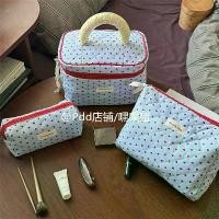 ราคา กระเป๋าเครื่องสำอาง, ดีไซน์หมูเฮ้เฮ้, สีตัดกัน, สีฟ้านม, ความจุมาก, แบบพกพา, สำหรับผู้หญิง, กระเป๋าใส่อุปกรณ์อาบน้ำสำหรับเดินทาง, กระเป๋าเก็บเครื่องสำอาง, ขายร้อนที่ร้าน (1731600389581014071)