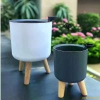 ราคา CVBNMLIANG จัดส่งฟรี กทม ( งานนำเข้า) กระถาง3ขา รดน้ำต้นไม้อัตโนมัติทรงกลม พร้อมขาตั้ง กระถางต้นไม้2 ชั้น 5.5-7-8นิ้ว จัดส่งในไทย (1732437531017119256)