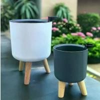 ราคา ( งานนำเข้า) กระถาง3ขา รดน้ำต้นไม้อัตโนมัติทรงกลม พร้อมขาตั้ง กระถางต้นไม้2 ชั้น 5.5-7-8นิ้ว จัดส่งในไทย คําแนะนําผลิตภัณฑ์ใหม่ของเดือนนี้ (1732299761039606881)