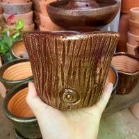 ราคา กระถางดินเผา กระถาง 6 นิ้ว กระถางทรงตอไม้ กระถางลายตอไม้ เครื่องปั้นดินเผาราชบุรี (1730711331543943234)