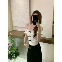 ราคา เสื้อถักนิตติ้งสำหรับผู้หญิง แนะนำโดยบล็อกเกอร์ ฤดูร้อน มาใหม่ ระดับไฮเอนด์ สไตล์ฝรั่งเศส แขนกระพือปีก ดีไซน์กุทัณฑ์ ราคาถูก ชุดเดรสกลิตเตอร์สีม่วงและสีทอง กางเกงขาสั้น Prada เสื (1732786467174384934)