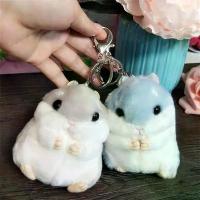 ราคา ตุ๊กตาหนูแฮมสเตอร์ สุดน่ารัก พวงกุญแจจบบัณฑิต หนูแฮมสเตอร์ ตุ๊กตาสร้างสรรค์ จี้กระเป๋าเป้สะพายหลัง ปี 2025 (1732267478576039164)