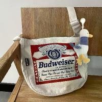ราคา กระเป๋าผ้าแคนวาส เบียร์ บัดไวเซอร์ สำหรับผู้ชายและผู้หญิง กระเป๋าสะพายไหล่เดียว กระเป๋าสะพายแนวทแยง (1729873688218733257)