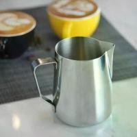 ราคา เหยือกทําฟองนม 350 ml แก้วตีฟองนมสแตนเลส ถ้วยตวงสแตนเลส เหยือกสแตนเลส เหยือกตีฟองนม ถ้วยตวง ถ้วยตวงนม เหยือกตวงสแตนเลส ดริปกาแฟแบบธรรมชาติ มือใหม่หัดดริปกาแฟ ดริปกาแฟมือใหม่ ดริป (1729643507503237142)